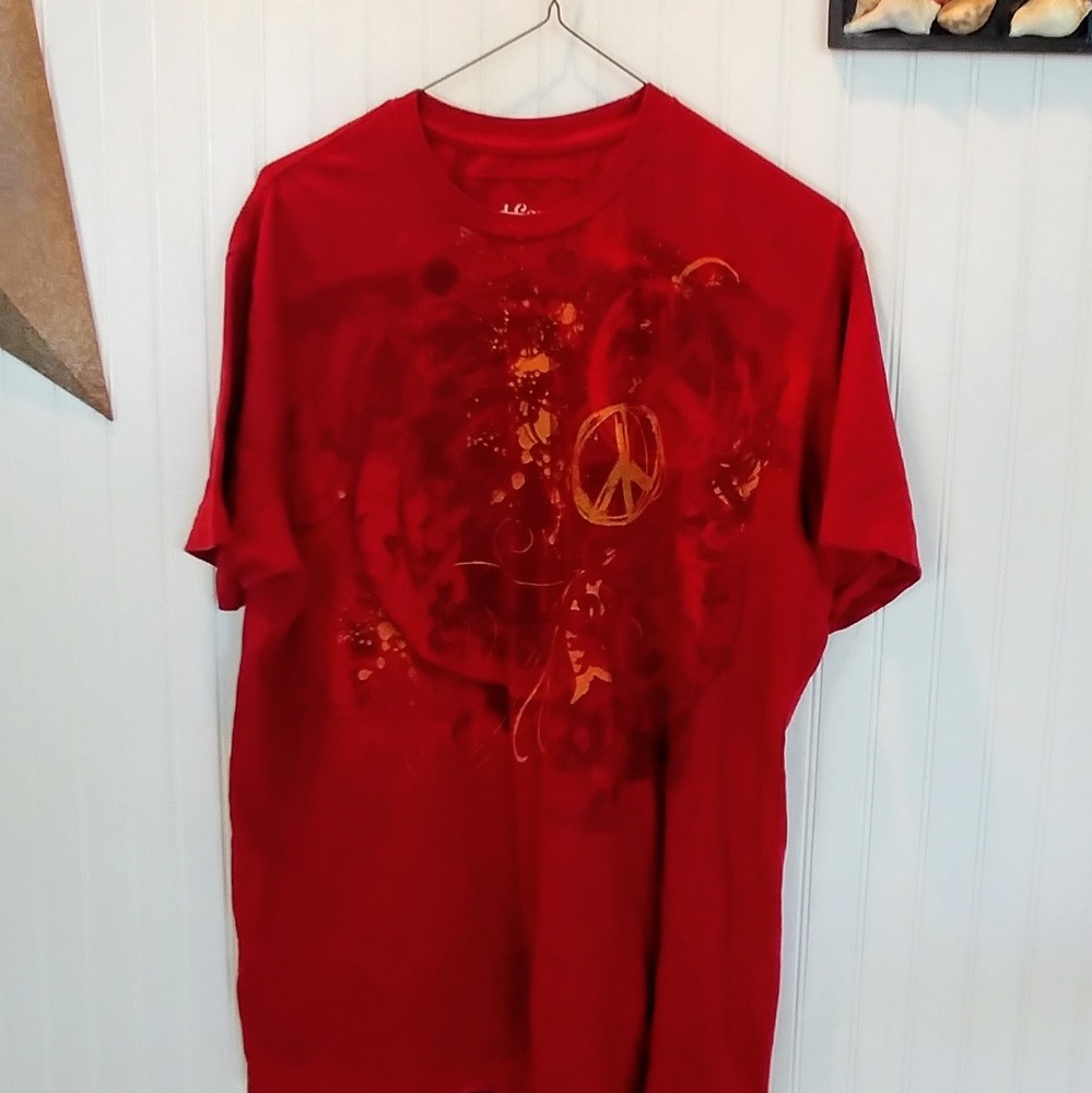 Red Camel L Graphic T-Shirt